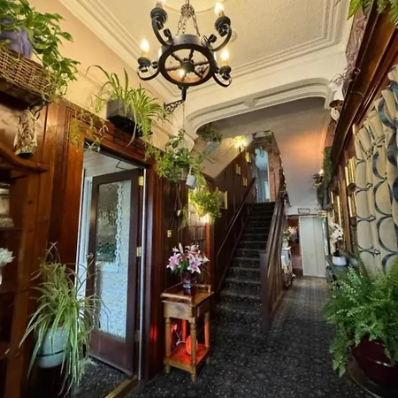 Avarest House Bb Adults Only Portrush Extérieur photo